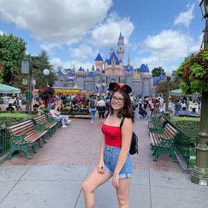 Meet your Posher, Hannah